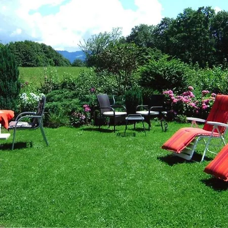 Idyllisch Wohnen Mit Balkon & Super Anbindung לינדאו