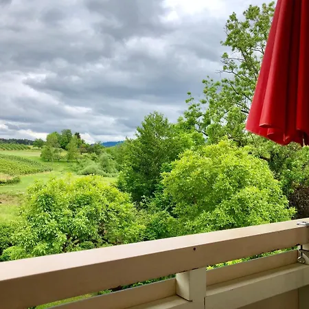 Idyllisch Wohnen Mit Balkon & Super Anbindung *